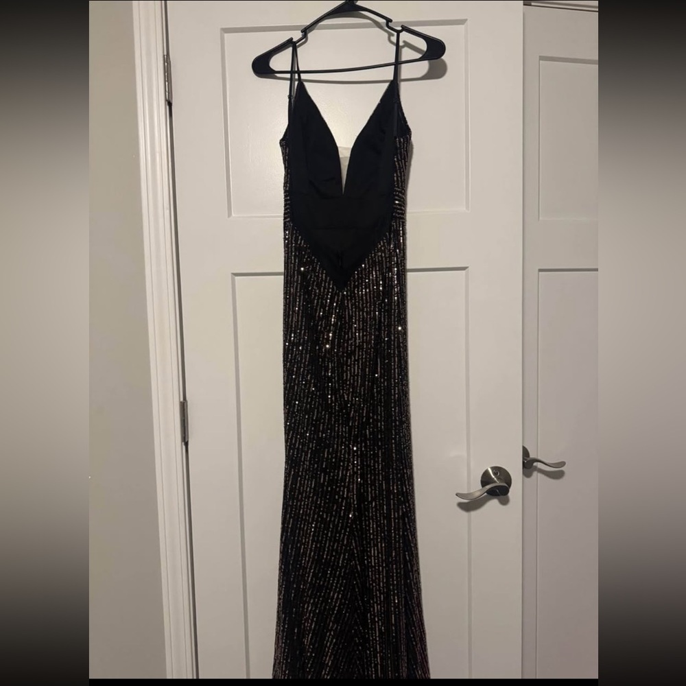 Prom dress - Picture 2 of 4